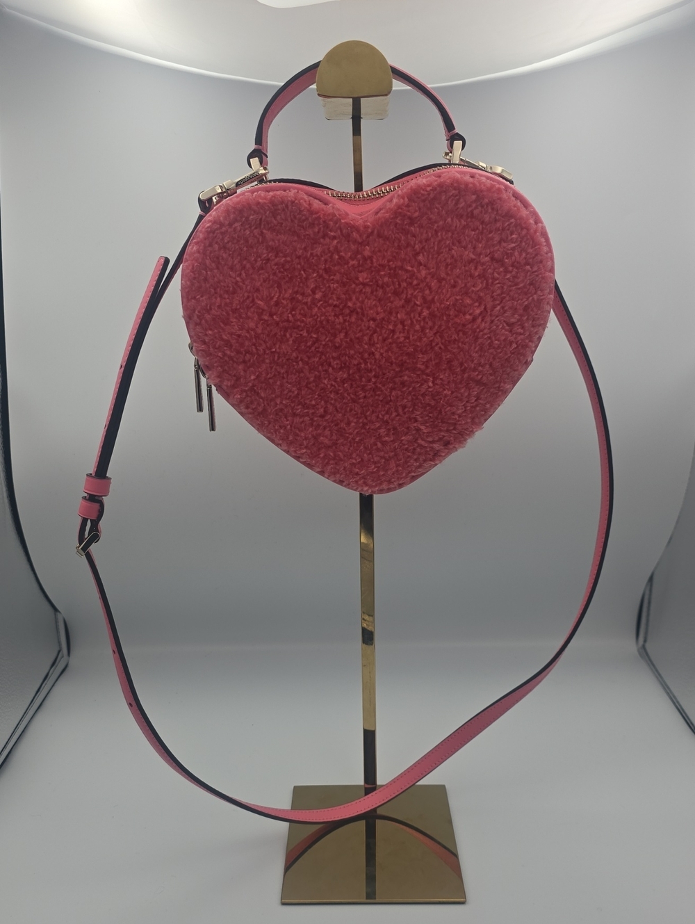 Kate Spade Heart-Shaped Pink Faux Shearling Love Shack Crossbody Bag (NWOT)💗
